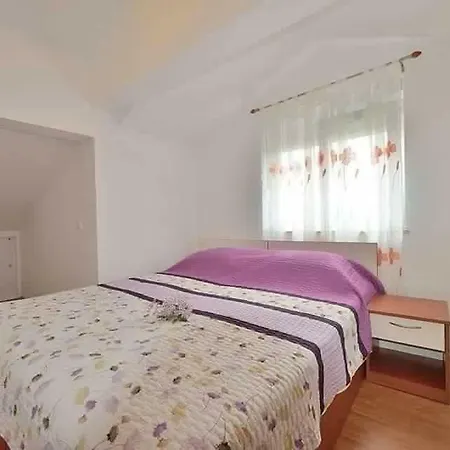 Dalibor Apartmán Bibinje