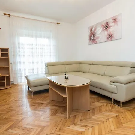 Apartment Dalibor Bibinje