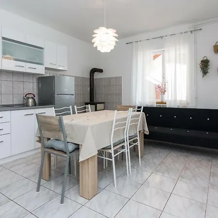 Dalibor Apartment *